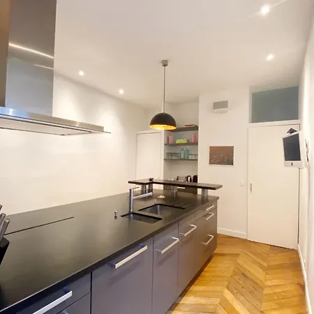 Spacious 3br Flat / Madeleine Apartment *